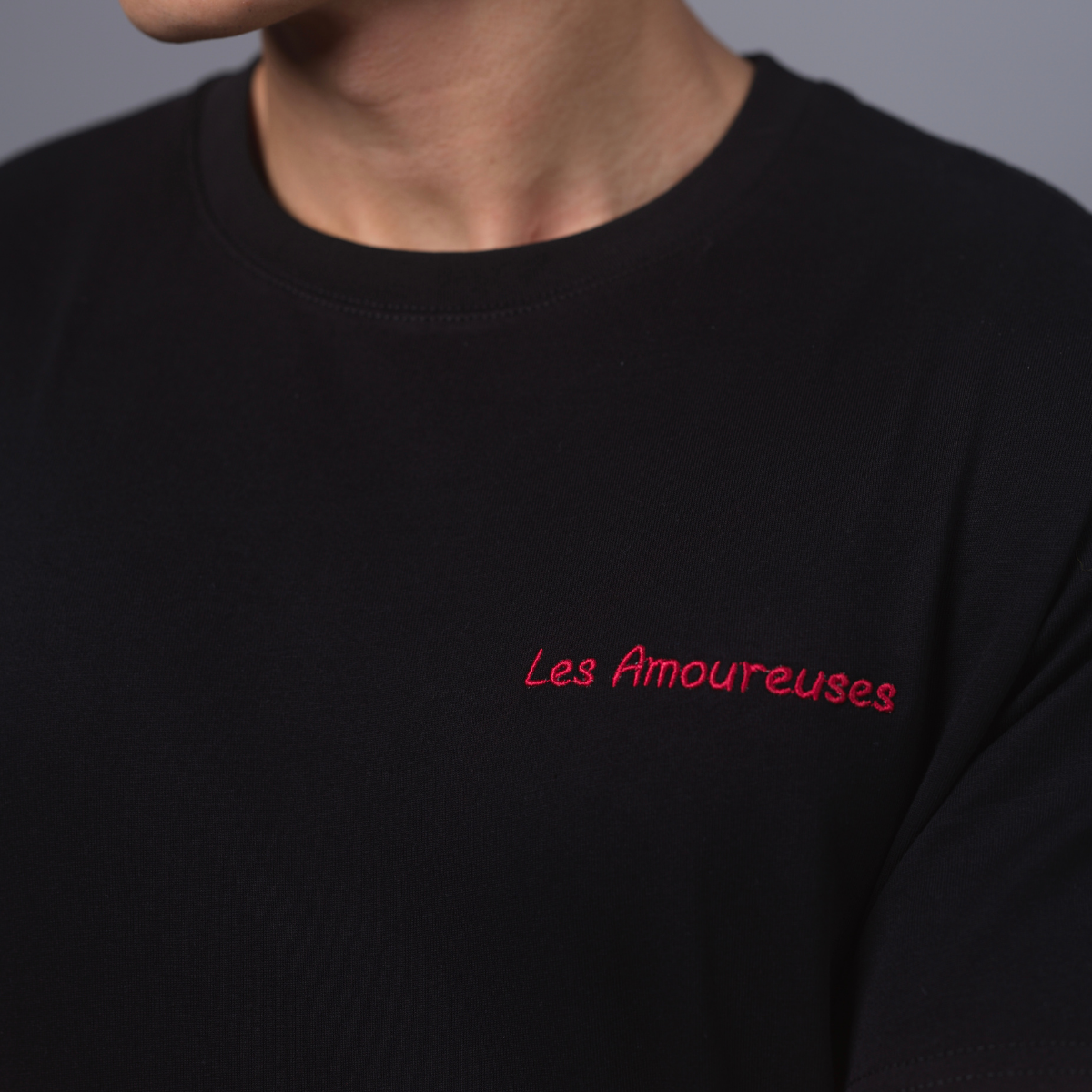 [Pre-Order] Personalized Black Cotton T-Shirt with Wine-Themed Embroidery Design